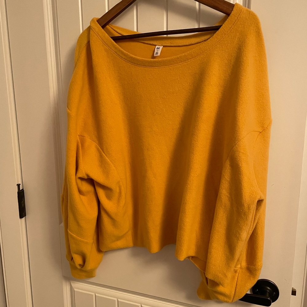 Mustard colour sweater
